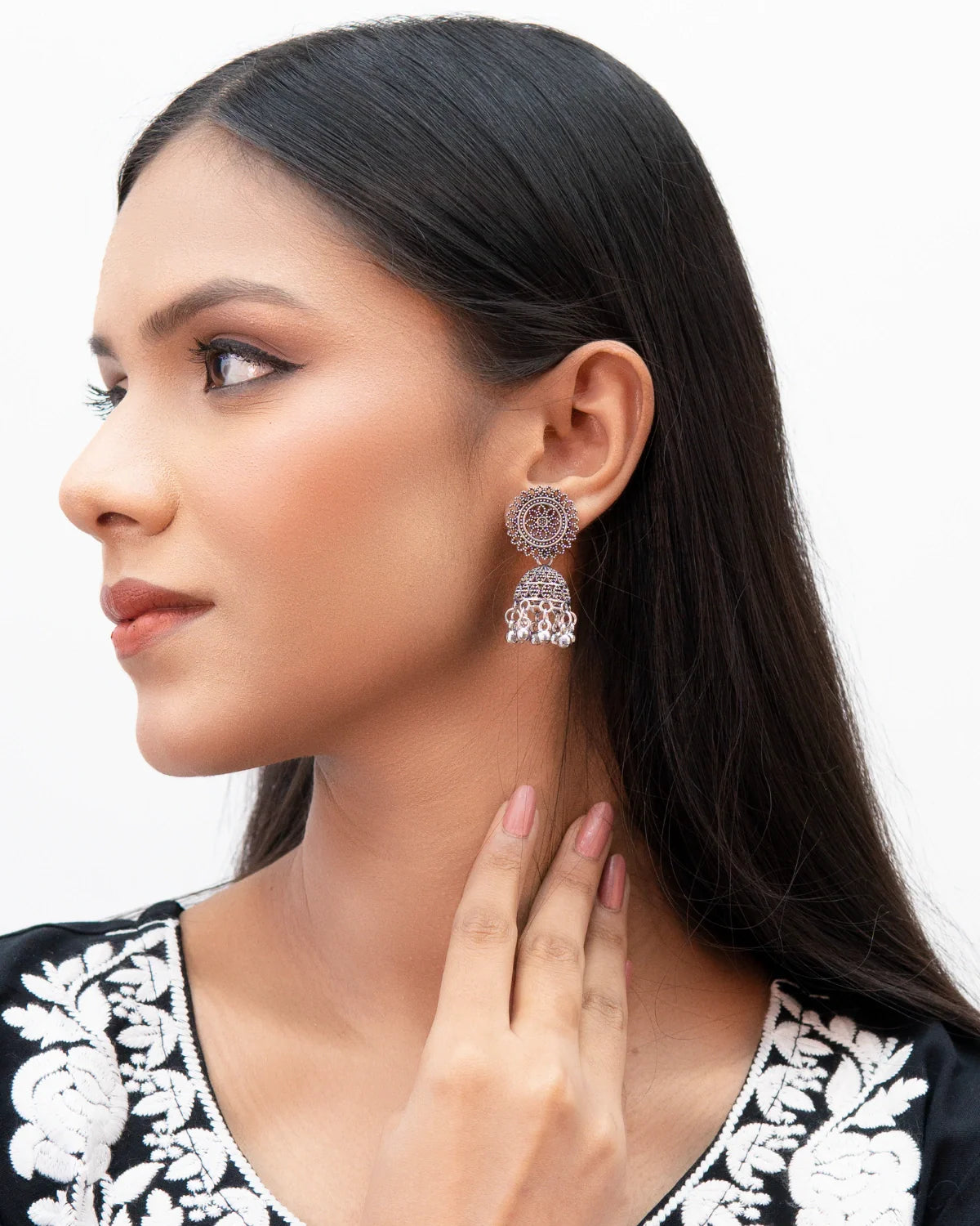 Riwaayat Drops Earrings